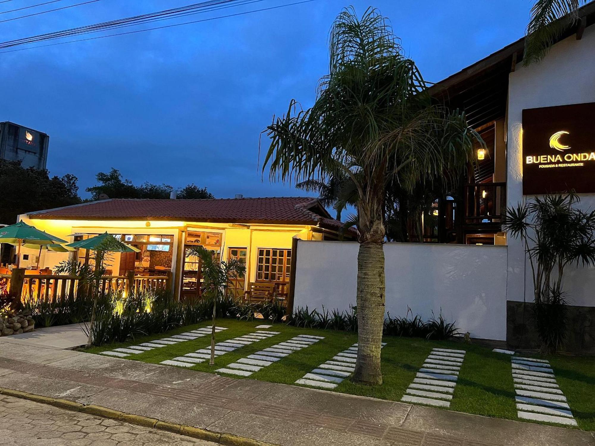 Pousada Buena Onda - Garopaba-Sc - 50M Da Praia Exterior foto